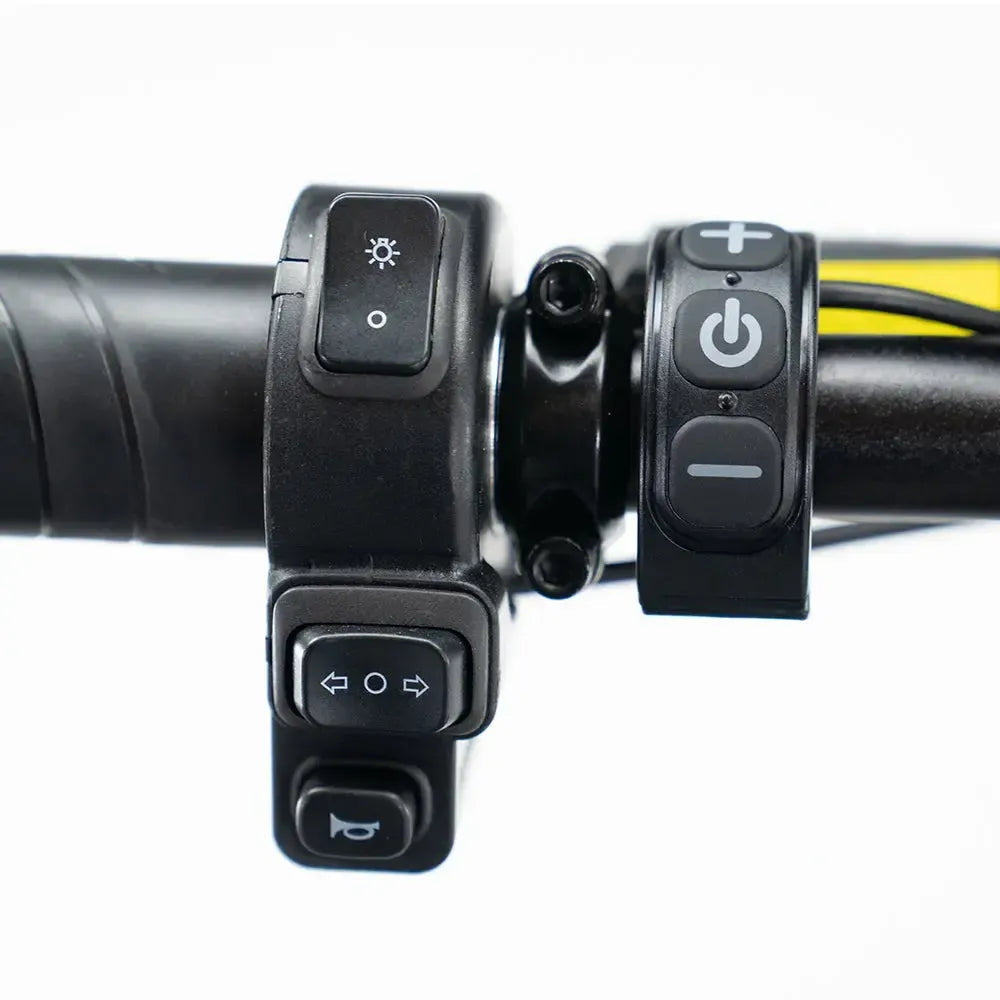 Super Deal! Kick&Move S20 PRO 9.0 2025 - Zwart - Hydraulische remmen