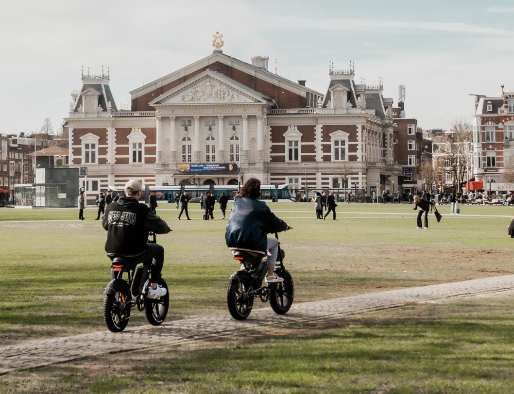 Super Deal! Kick&Move V20 PRO 9.0 2025 Family fatbike- Zwart - Hydraulische remmen